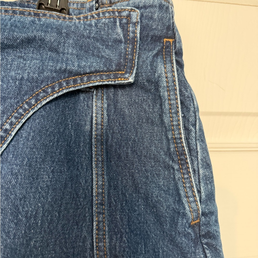Stylish Blue Denim Mini Skirt - Picture 2 of 5